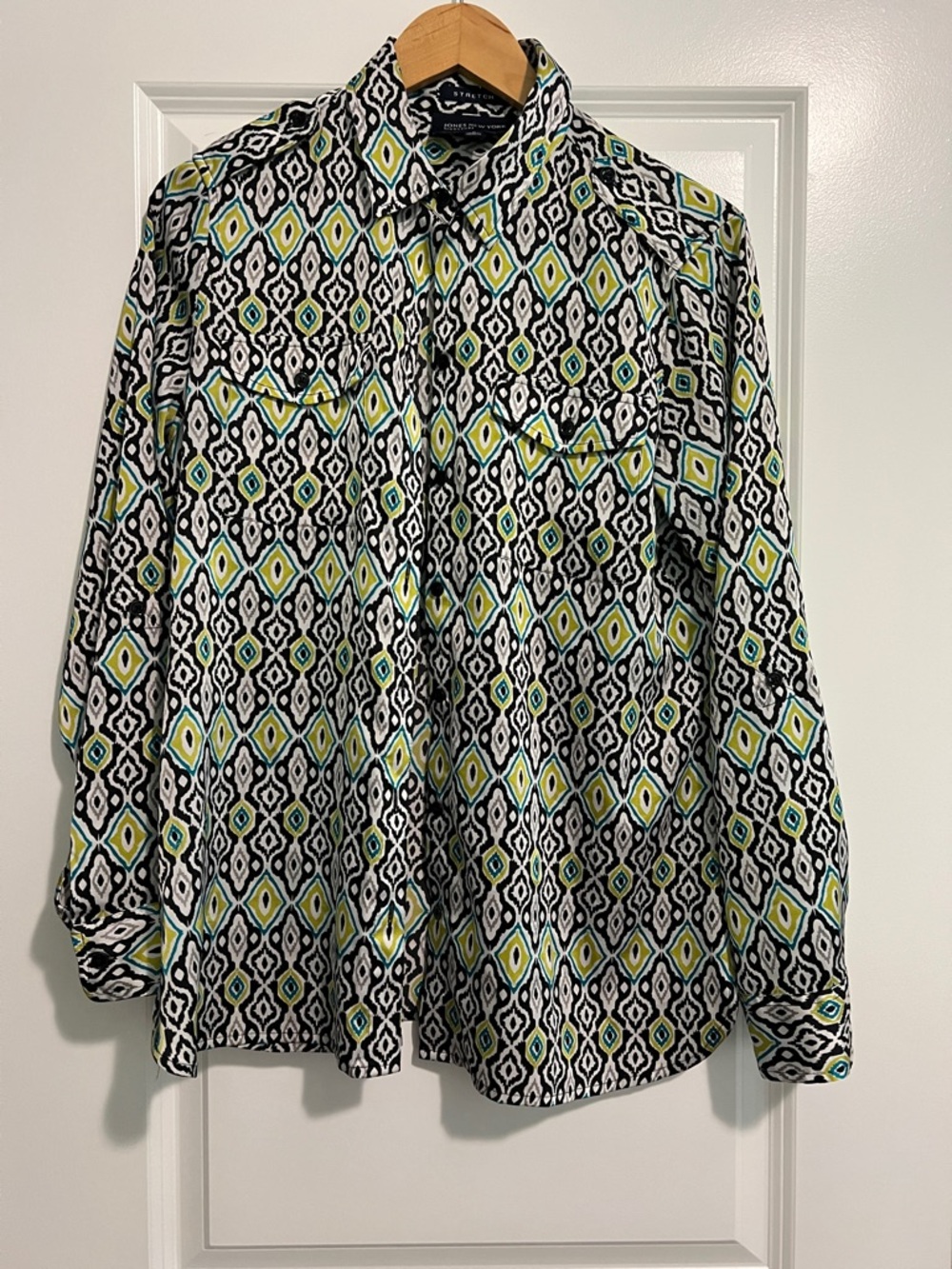 Jones New York Black, White & Lime Geometric Button-Down Shirt